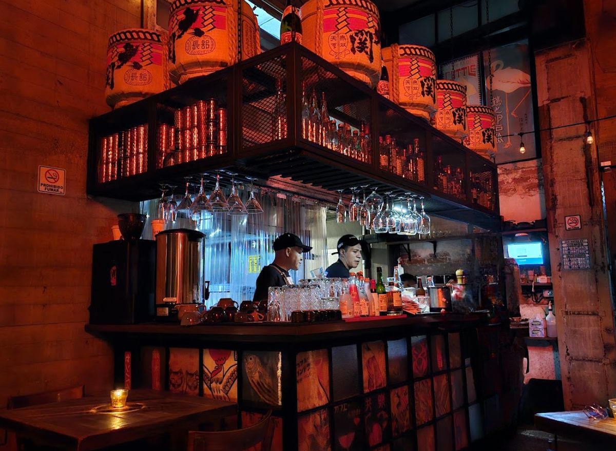photo of the bar at koku